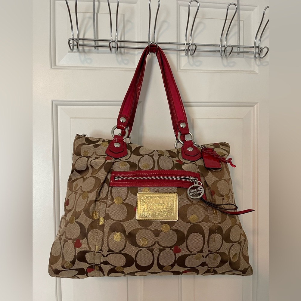 Coach Poppy Heart special edition